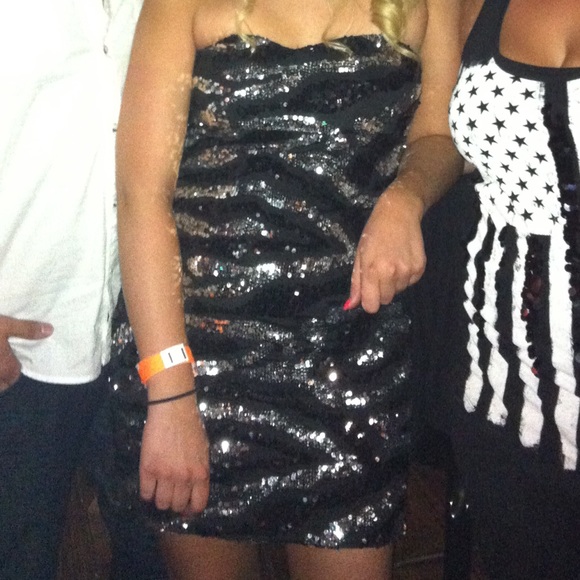 Deb Dresses & Skirts - Sparkly sequin dress